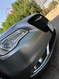 کرایسلەر 300